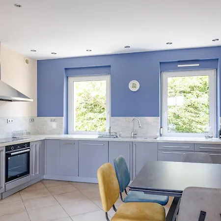 La D 'emma, 10-15 Pers Villa *