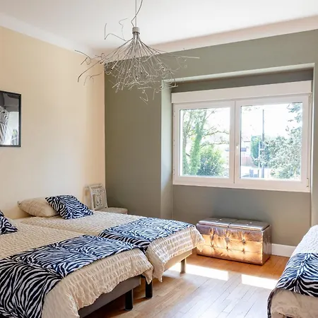 La D 'emma, 10-15 Pers Villa *